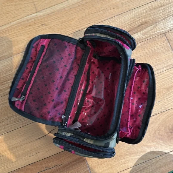 Lug Mini Trolley Bag in pink camo, NEW - Picture 8 of 10